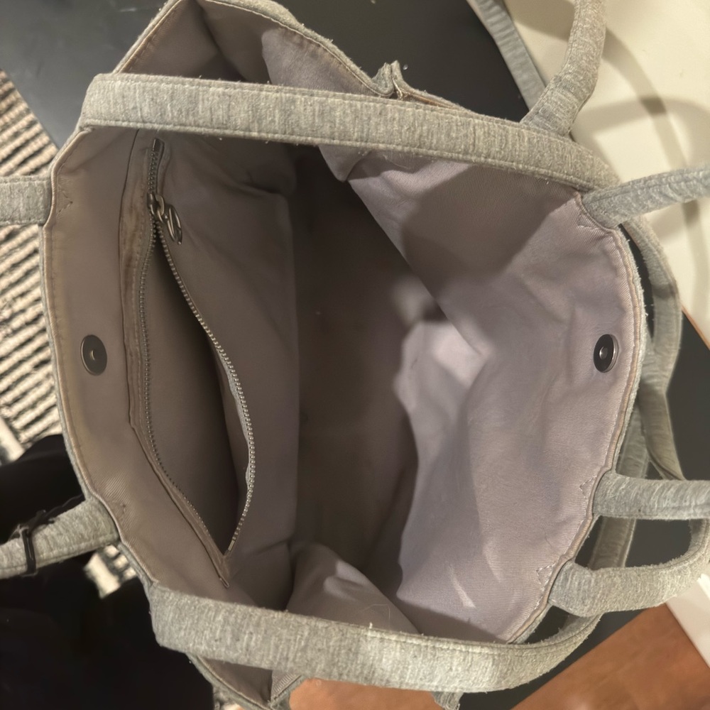 Ugg x Telfar Gray fleece Women's Bag - Picture 4 of 4